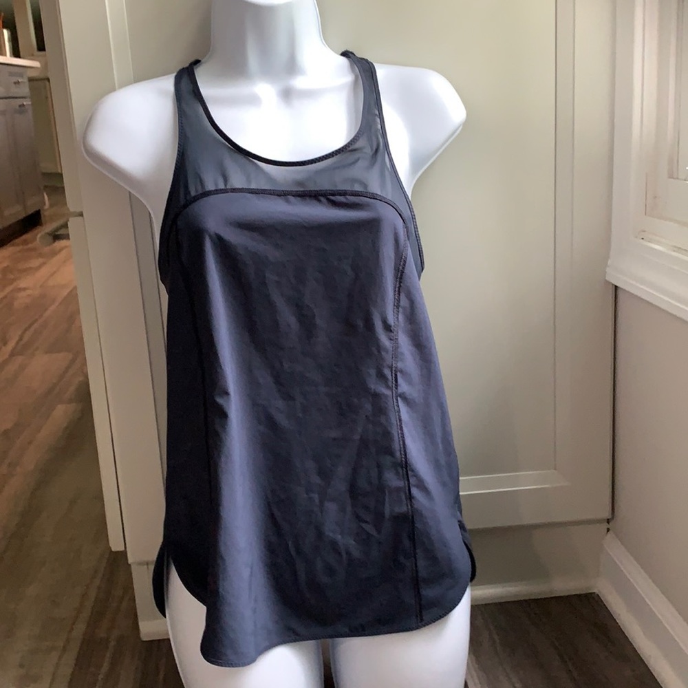 💙Lululemon - Lightweight Navy top